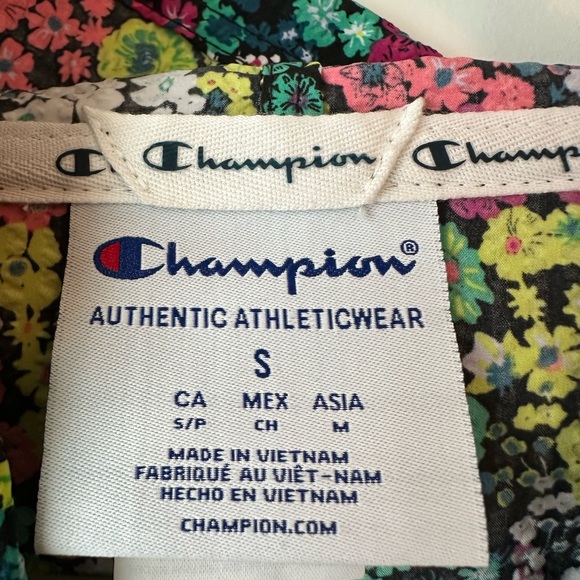 Champion Women’s Mini Flower Seersucker Full Zip Utility Jacket NWT (Size S) - Picture 6 of 9